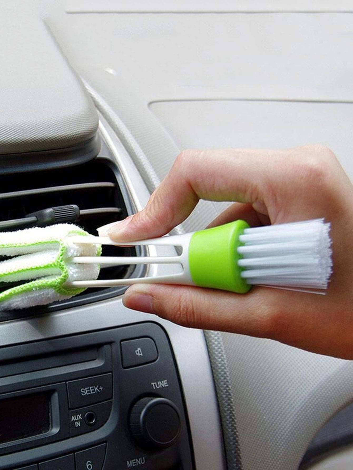 Keep Your Car's Air Conditioning System Clean & Fresh with this 2-in-1 Outlet Vent Brush