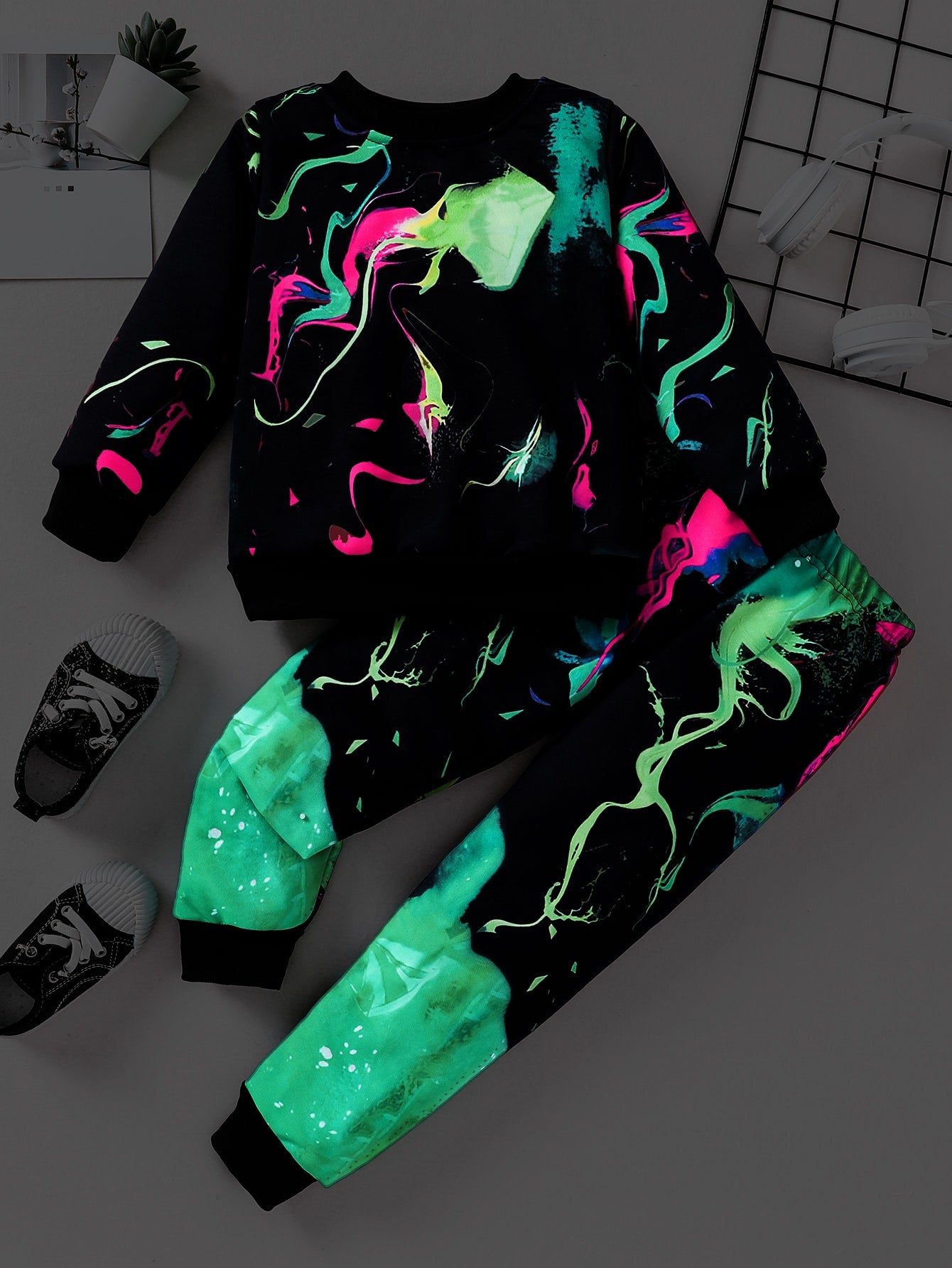 Toddler Boys Reflective Graphic Pullover & Sweatpants