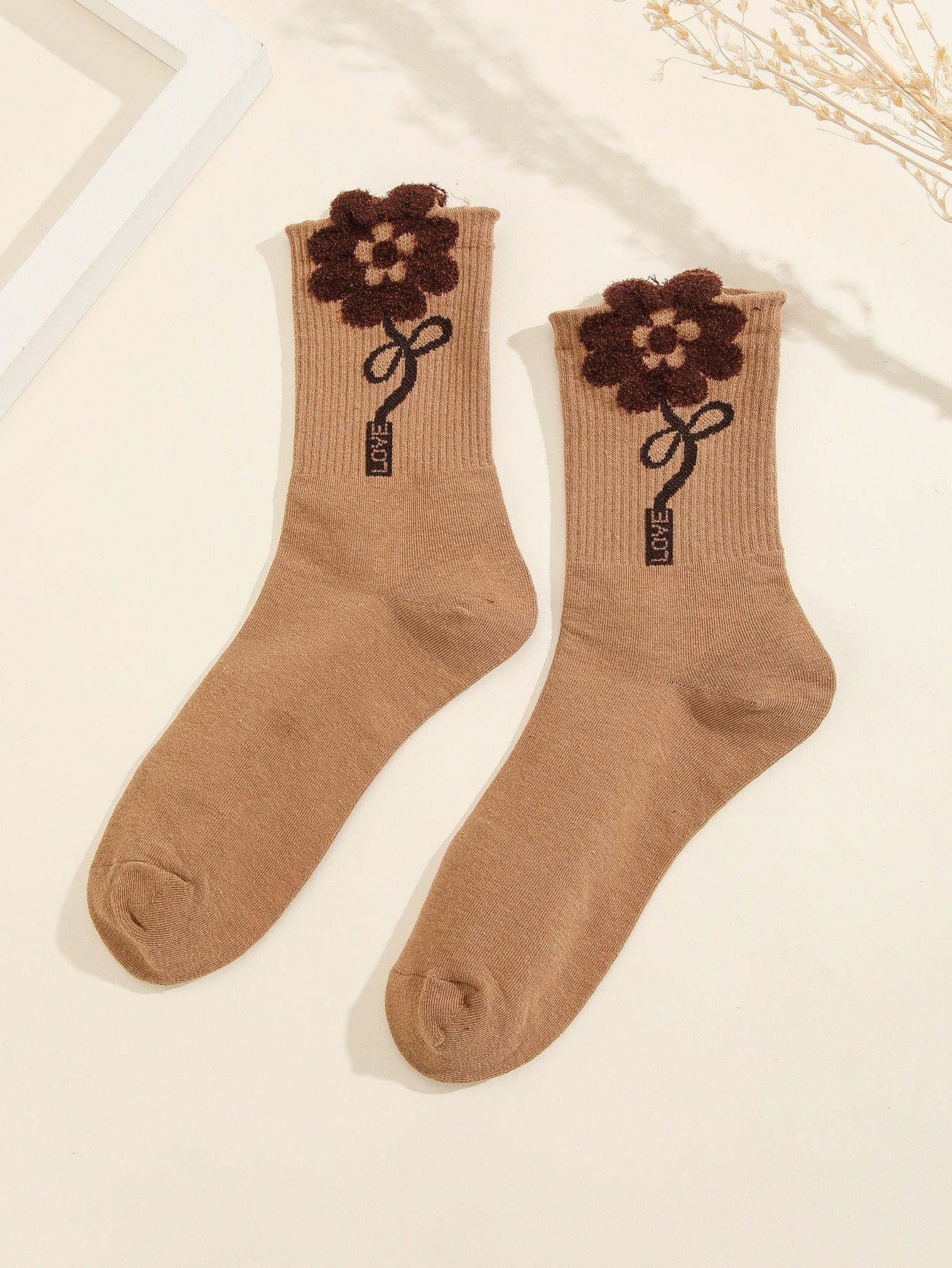 Floral & Letter Graphic Crew Socks