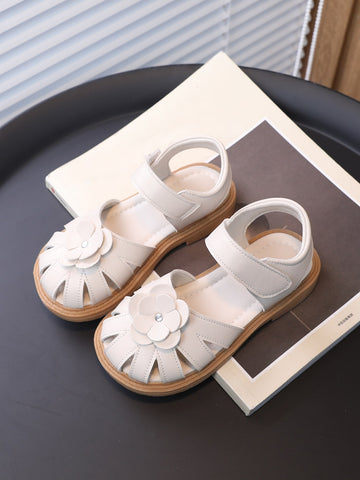 Girls Flower Decor Cut Out Flat Sandals, Fashion White Ankle Strap Sandals