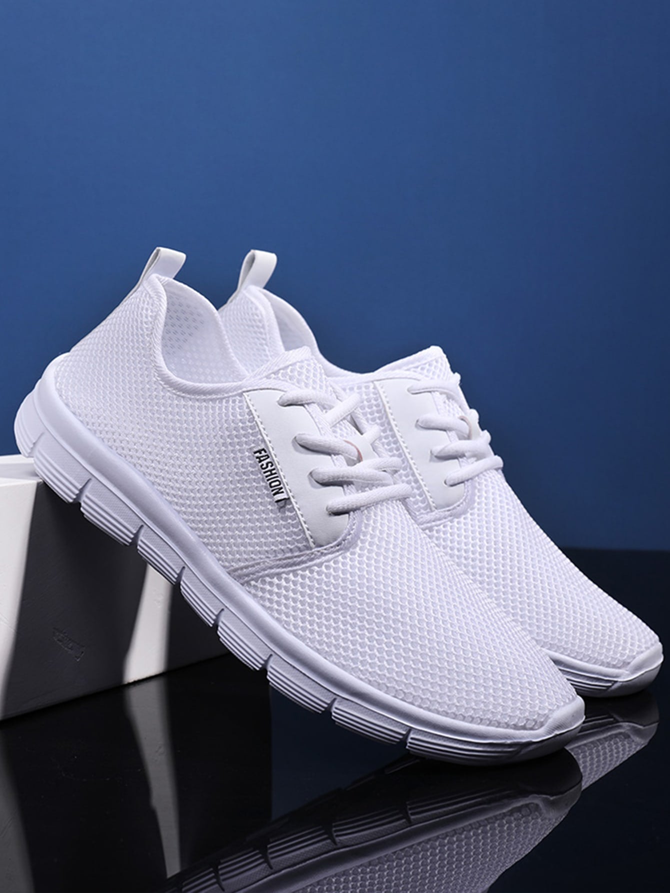 Men Breathable Letter Graphic Lace-up Front Running Shoes, Sporty Outdoor Sneakers