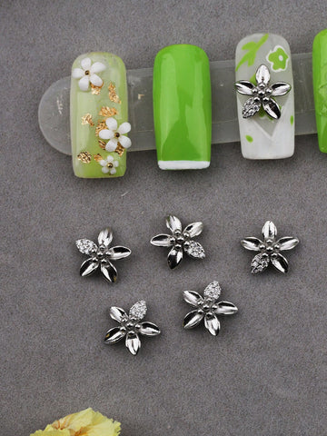 6pcs Floral Shaped Nail Art Decoration