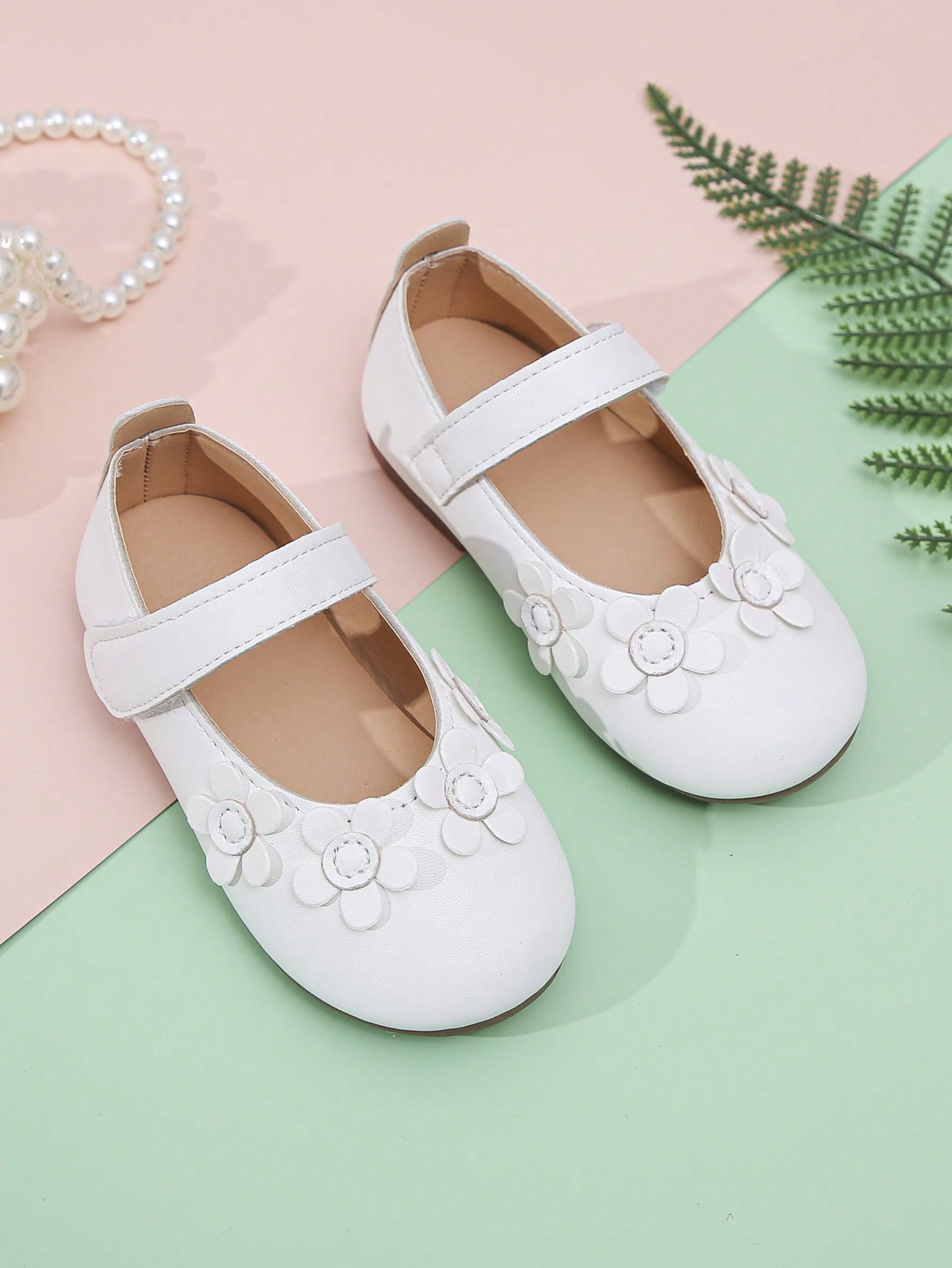 Girls Flower Decor Flats, Sweet & Cute Outdoor Mary Jane Shoes