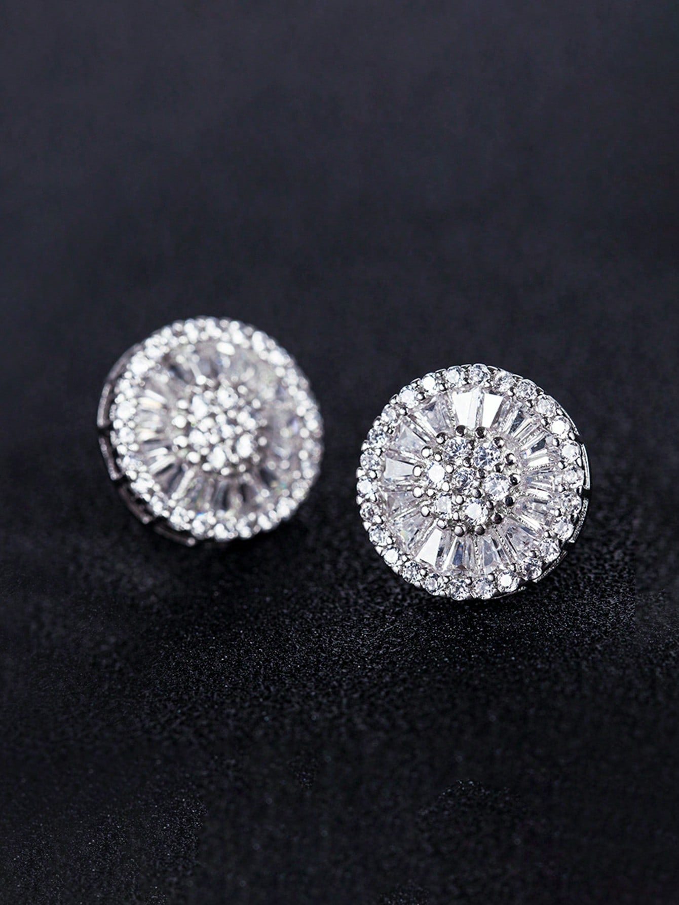 1pair Glamorous Cubic Zirconia Decor Stud Earrings For Women For Daily Decoration