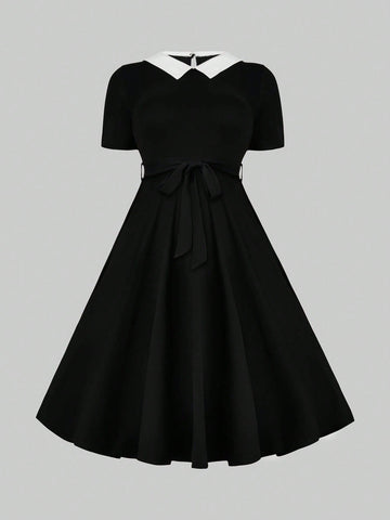 Plus Contrast Collar Belted Dress