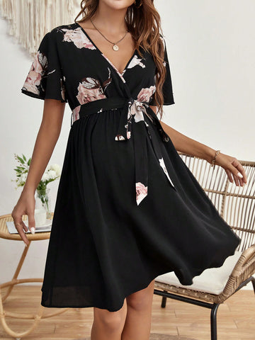 Maternity Floral Print Butterfly Sleeve Belted Dress