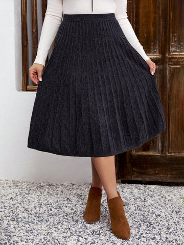 Plus Solid Pleated Knit Skirt