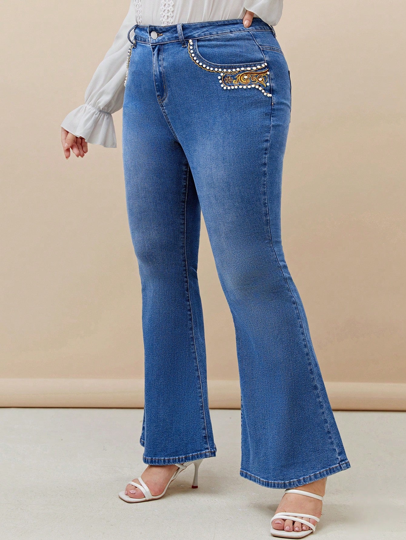 Plus Floral Embroidery Flare Leg Jeans