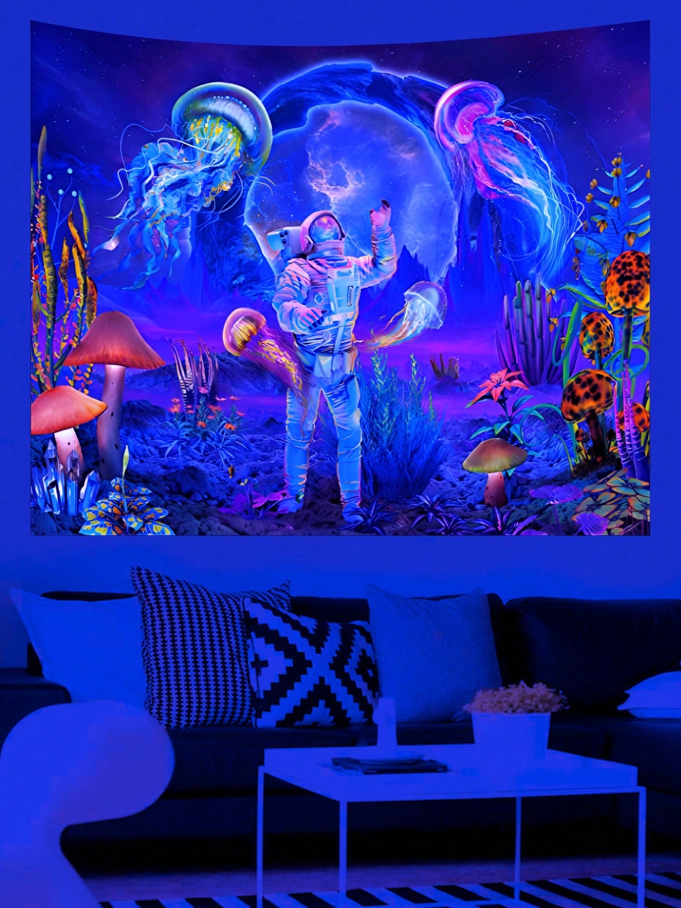 1pc Astronaut Jellyfish & Mushroom Design Uv Reactive Tapestry, Creative Multipurpose Polyester Wall Hanging, Perfect For Home Decoration, Free Installation Kit, Easy To Hang
