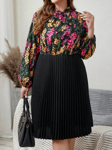 Plus Size Strappy Floral Print Patchwork Pleated Dress
