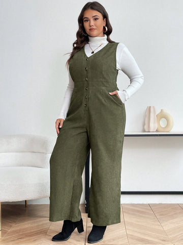 Women's Green Plus Size Jumpsuit With Wide Shoulder Strap And Single-breasted Buckle