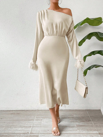 Women's Asymmetrical Shoulder Pleated Dress (waterproof Mink Fur Hem)