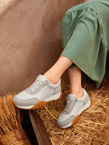 Women's Fashionable Athletic Style Colorblock Outdoor Lace-up Sneakers