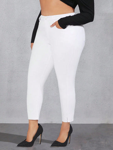 Fashionable Plus Size Solid Skinny Jeans
